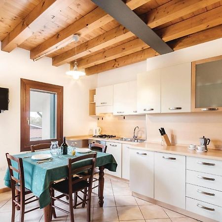 Gorgeous Apartment In Sacile -Pd- With Kitchen Zewnętrze zdjęcie